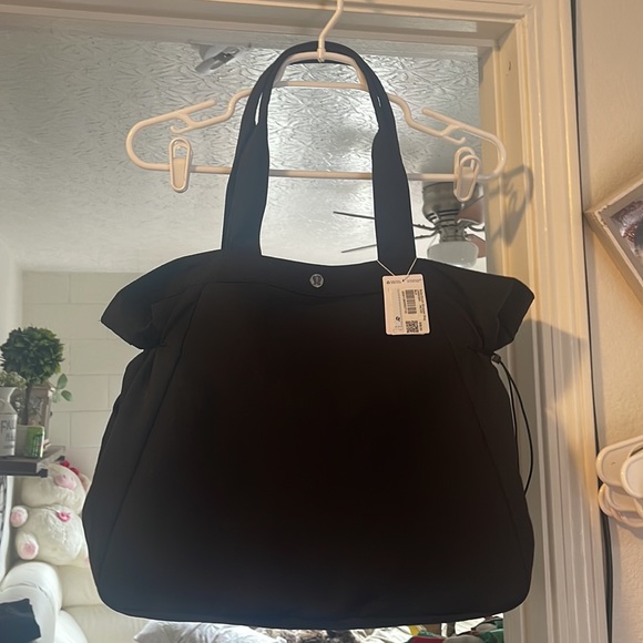 BNWT lululemon side cinch shopping bag - Picture 2 of 2